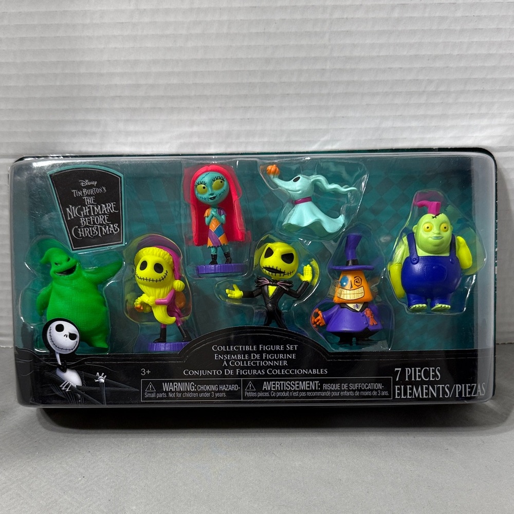 Disney Tim Burton’s The Nightmare Before Christmas 7 Pc Collectible Figure Set